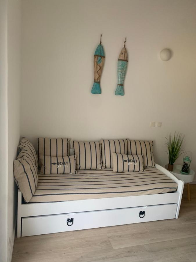Maisonnette avec piscine intérieure chauffée à 300m de la plage Saint-Georges-d'Oleron Extérieur photo